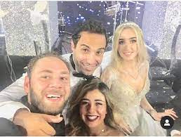 وإنما يدل على معنى الشأن أو الأمر أو القصة. Ø³ÙŠÙ„ÙÙ‰ Ù…Ø­Ù…Ø¯ Ø¹Ù„Ù‰ Ø±Ø²Ù‚ ÙˆØ²ÙˆØ¬ØªÙ‡ Ù…Ø¹ Ù‡Ù†Ø§ ÙˆØ§Ø­Ù…Ø¯ ÙÙ‡Ù…Ù‰ ÙŠØ´Ø¹Ù„ Ø§Ù†Ø³ØªØ¬Ø±Ø§Ù…