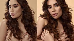 Cantora e agora ex-BBB Naiara Azevedo posa de topless; fotos - Famosos -  Extra Online