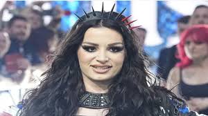 Former WWE star Saraya issues strong warning after disturbing fan encounter  at signing event