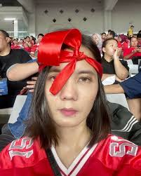 Melamun siang bolong Naik sepeda ke Kramat Jati Walaupun empat kosong  Garuda tetap di hati! #SalamDariIndonesia