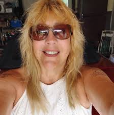 Chris Taylor added a temporary profile picture.