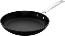 Buy Le Creuset Les Forgees Pan Coolblue Before 23 59 Delivered Tomorrow