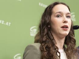 Lena Schilling's Instagram, Twitter & Facebook