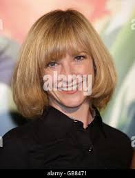 Jane Horrocks, che fornisce la voce del personaggio Fairy Mary nel film,  alla prima inglese del film d'animazione Disney "Tinker Bell", alla  Dartmouth House nel centro di Londra, domenica 2 novembre 2008 Foto stock