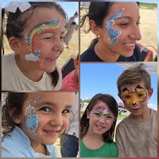 My cousin came to visit me while I was painting at a Market in New  Braunfels and I got to meet his lovely family for the first time 🥹 Always  a good