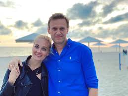 Алексей навальный сегодня через адвокатов подал два заявления. Oppozicionnyj Politik Navalnyj Otdyhaet V Yantarnom