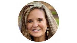 Tina Spraggins's Instagram, Twitter & Facebook