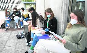 Check spelling or type a new query. Upv Selectividad 2021 Euskadi El Examen De Matematicas En Ciencias Sociales Vuelve A Desatar Las Quejas Por Su Dificultad El Correo