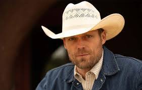 Larry Mahan's Instagram, Twitter & Facebook