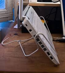 Instant Project Diy Coathanger Notebook Stand Diy Laptop Stand Hanger Crafts Wire Hanger Crafts