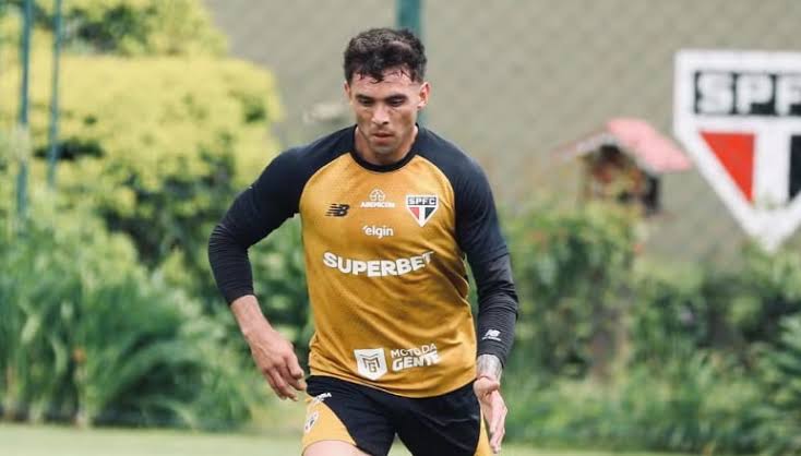 Inacreditável: Enzo Díaz recusa o Racing e busca destino fora da América do Sul
