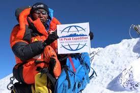 Mayat pendaki gunung everest yang hilang kini. Kisah Sherpa Taklukkan Puncak Everest Dua Kali Dalam Sepekan Halaman All Kompas Com