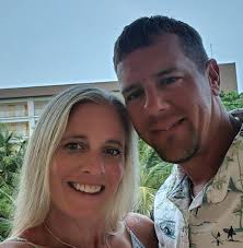 Remembering Sports Authority and Circuit City stores