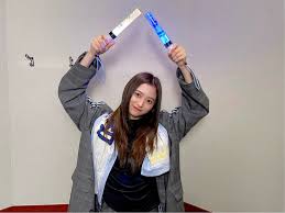 乃木坂46 on X: 本日6月4日(火)22:15頃から、 TOKYO FM「SCHOOL OF LOCK!（ARTIST  LOCKS!「乃木坂LOCKS!」）」に 井上和 が出演します！ 今日の授業は、「乃木坂46 山下美月 卒業コンサート」を振り返りです🌙🎵  ぜひ、お聴きください！！ スクールオブロック 乃木坂 ...