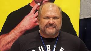 Arn Anderson, membro della Hall Of Fame della WWE, commenta le condizioni  di salute del suo ex collega Dutch Mantell