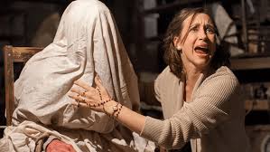 Estreno de el conjuro 3 online | entérate cómo ver la nueva cinta de miedo que traerá de regreso a la pareja warren en un caso basado en la vida real. El Conjuro 3 Fecha De Estreno Trailer Final Y Mas