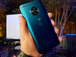 Allview X4 Soul Vision este la baza ...