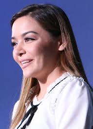 Alexandra Lao's Instagram, Twitter & Facebook