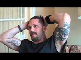 Обладатель премии bafta и номинант на премию «оскар». Tom Hardy Mit Thermounterwasche Im Bootcamp