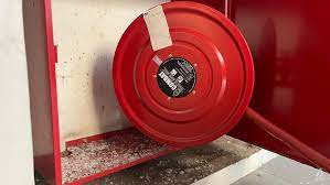The fire was extinguished with four water jets within an hour, and there were no reported injuries, the singapore. Wmcng8duoykqcm