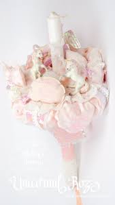 Setul are un unicorn maiestuos, doua printese playmobil cu fuste detasabile si alte . Lumanare De Botez Pentru Fete Cu Unicorni Si Printese