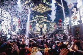 Sunt incluse numele, adresa, pozitionarea pe harta si tipul de servicii oferite. Bamboo Club Seebucharest Ro
