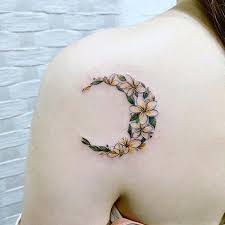 Tattoos, made on a woman's shoulder blade, will definitely show the beauty and tenderness of this woman. 41 Most Beautiful Shoulder Tattoos For Women Stayglam