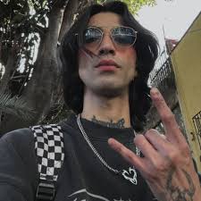 Irving Murillo (@papirushgaga) • Instagram photos and videos