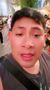 así es siempre me quiere tener cerca de el en todos sus planes😍