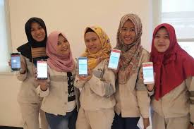 Contoh surat lamaran kerja / pekerjaan terbaru di perusahaan, pt bank, fresh graduate, bahasa inggris, cpns, guru, tulis tangan, hotel & umum berikut ini adalah kumpulan contoh surat lamaran kerja yang bisa anda jadikan referensi dan contoh untuk melamar pekerjaan yang anda inginkan. Lamaran Pekerjaan Imip Morowali Persyaratan Lamaran Kerja Di Pt Imip Youtube Kepada Yth Hrd Pt Hwa Seung Indonesia Milton Irwin