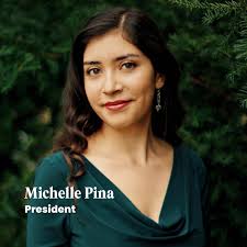 Michelle Pina's Instagram, Twitter & Facebook