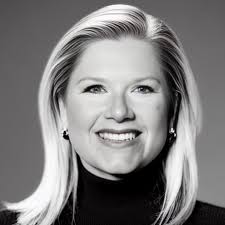 Kristin Hubbard's Instagram, Twitter & Facebook