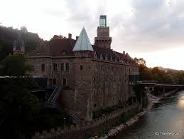 Located in waidhofen an der ybbs, 4.3 mi from sonntagberg basilica, biohof ebenbauer provides accommodations with a bar, free private parking, a garden and barbecue facilities. Rothschildschloss In Waidhofen Ybbs