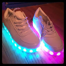 10 Led Shoes That Light Up At The Bottom And Change Colors So Bright The Endearing Designer Light Up Shoes Led Shoes Light Up Sneakers