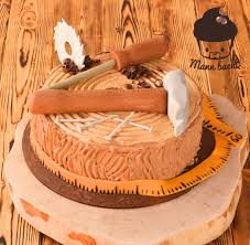 Motivtorte Fur Tischler Und Holzliebhaber Mann Backt Motivtorte Papa Kuchen Hochzeitstorte Orange