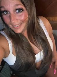 Tara Bearden's Instagram, Twitter & Facebook