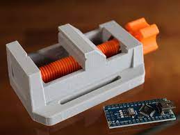 2inch Desktop Vise By Mdkendall Thingiverse 3d Printing Diy 3d Printing Toys 3d Printer Designs