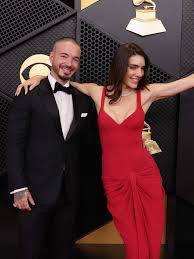 J Balvin relató con humor una discusión con Valentina Ferrer, generando risas y comentarios entre sus seguidores en redes sociales.