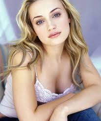 Abby Morgan fue quien ganó la encuesta del personaje más detestable en  Dawson. Hay que felicitar a la actriz Monica Keena por su buen papel de  chica detestable.