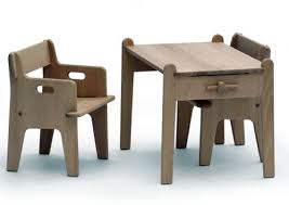Hans wegner danish design wenger mogensen arne jacobsen wegner stuhl expressionist finn juhl. Peters Tisch Und Stuhl Von Hans J Wegner Detail Magazin Fur Architektur Baudetail