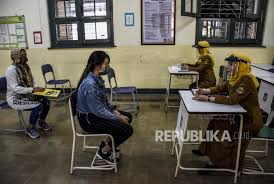 Smk negeri 1 tamanan bondowoso jl. Polemik Ppdb Di Tengah Pandemi Republika Online