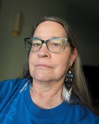 Maureen Maxwell's Instagram, Twitter & Facebook