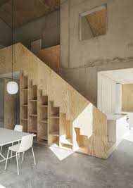 Die Innenwande Wurden In Beton Gegossen Dach Wande Und Einbauten Sind Mit Seekiefer Verkleid Architektur Innenarchitektur Moderne Raumausstattung Architektur