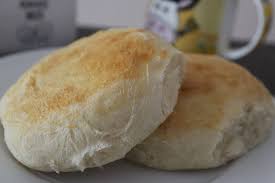 Pan Amasado Esponjoso Y Delicioso Pan Amasado Pan Pita Casero Pan Casero Receta