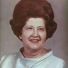 Janie Crowe's Instagram, Twitter & Facebook