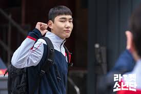 Though the coaches instruct them to cooperate, sometimes kids have to figure things out themselves before learning their lesson. Photos New Stills And Poster Added For The Korean Drama Racket Boys Hancinema