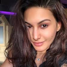 She was made her screen debut in issaq (2013). Amyra Dastur Net Worth Biography Wiki Age Height Husband Measurements Celebnetworth Net