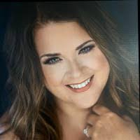 Amanda Blatz's Instagram, Twitter & Facebook