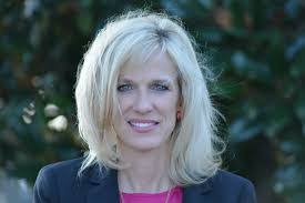 Kari Russo's Instagram, Twitter & Facebook