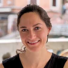 Darcy Barr's Instagram, Twitter & Facebook